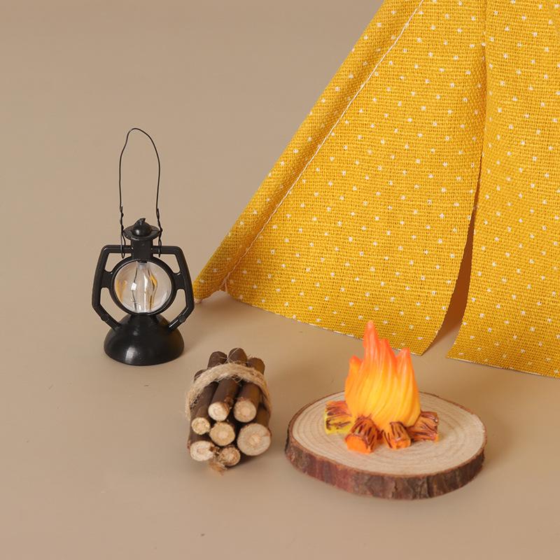 Outdoor Y Camping - Dekorasi Model Tenda Berkemah Skala 1:12